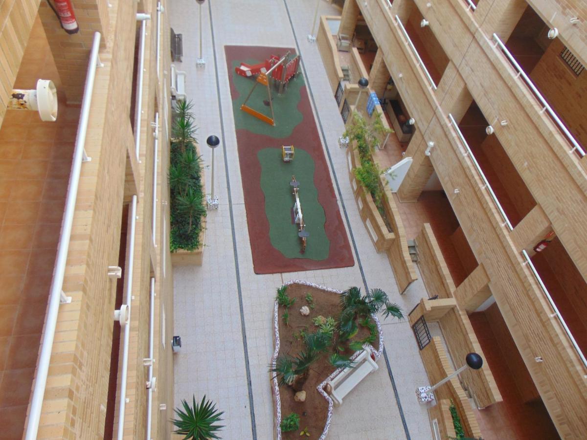 Apartamentos Varios Con 2 Dorm En Marina Dor , La Playa De Amplaries 47 , Vista Lateral Al Mar Oropesa del Mar Exterior photo